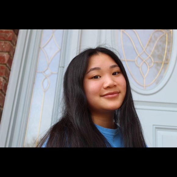 Meet your Posher, Jessica - Picture 2 of 2